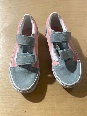 Vans Kids Two-Tone Pink and Light Blue Sneakers 13.0 (Box 1)
